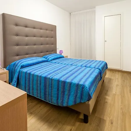 ホテル Garni Losanna 3*