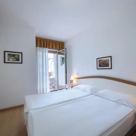 Hotel Garni Losanna 3*